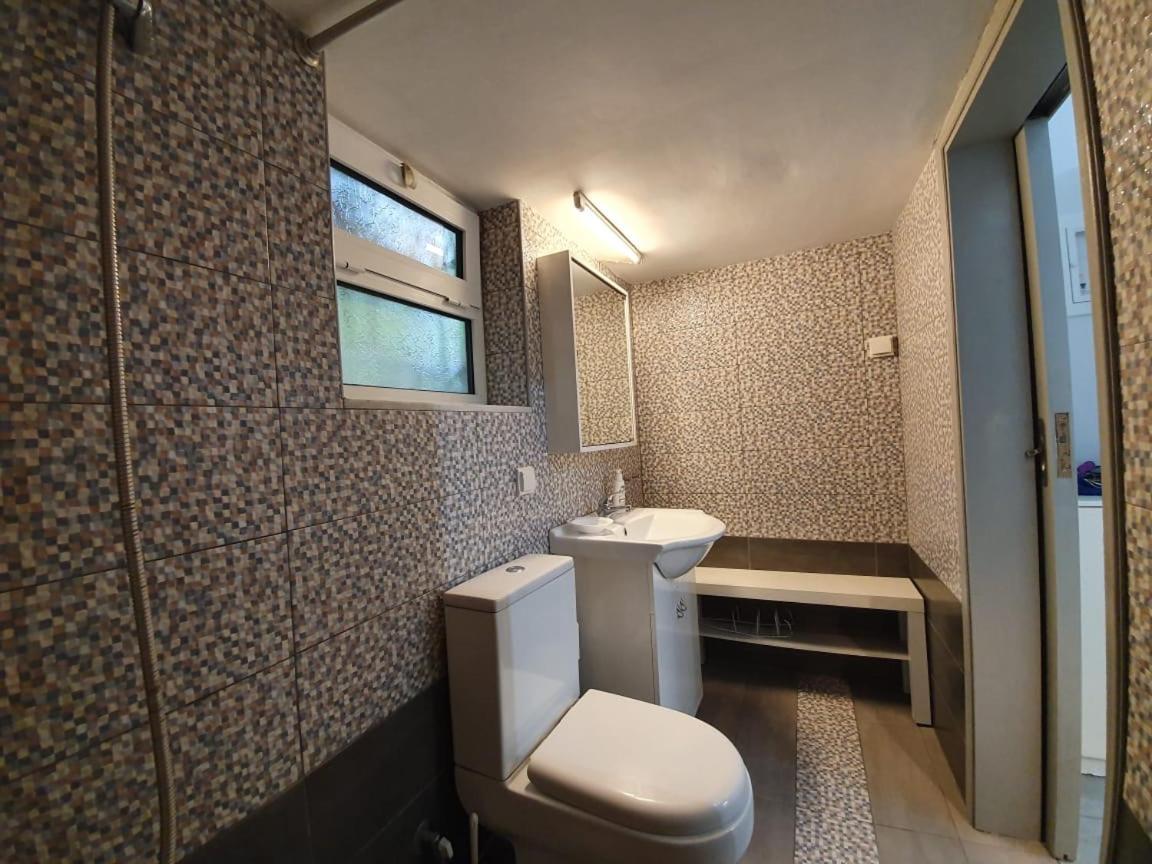 Sea & City Mary'S Residence เอเธนส์ ภายนอก รูปภาพ
